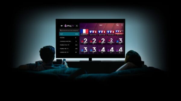 iPlay IPTV TV
